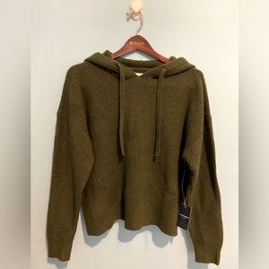 Lucky Brand Dark Green Hoodie Sweater Women’s Size Medium NWT